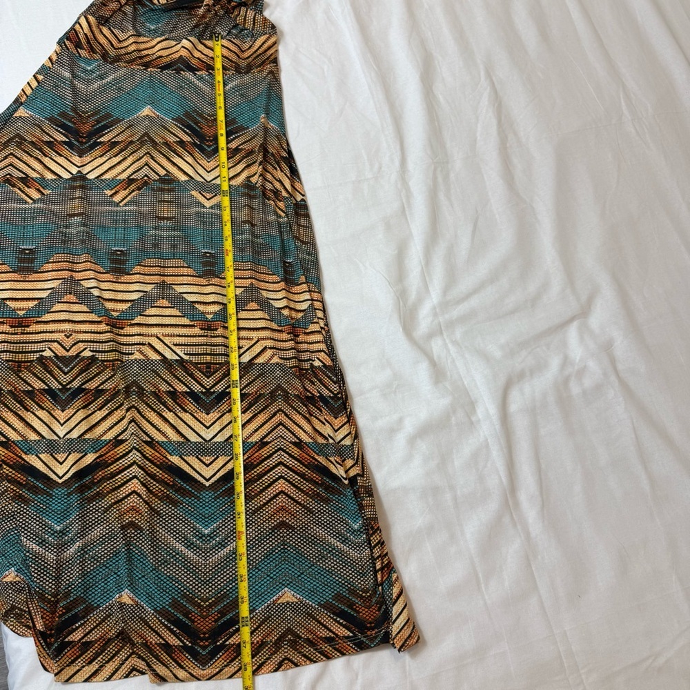Veronica M Chevron Patterned Maxi Dress Size Medium - Picture 9 of 10